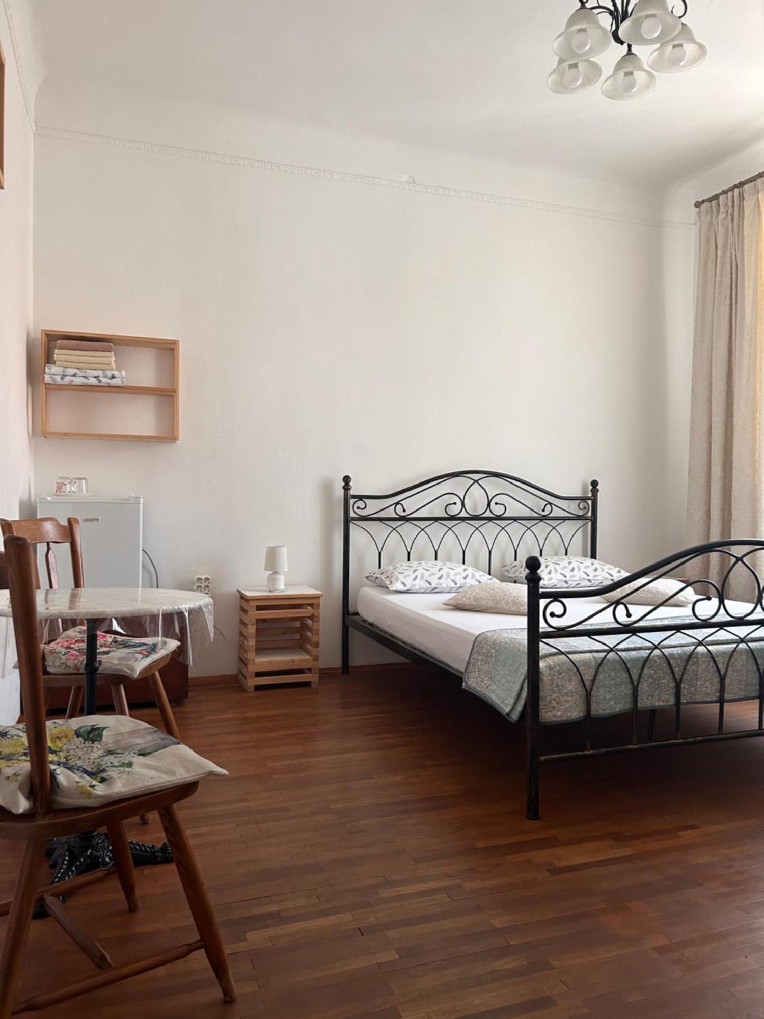 Guest House Ізола Екстер'єр фото
